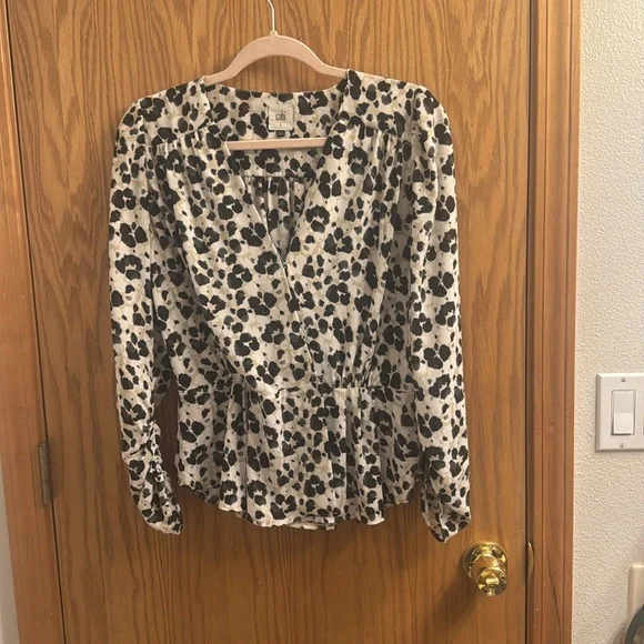 Cabi women’s blouses size small - Picture 3 of 7